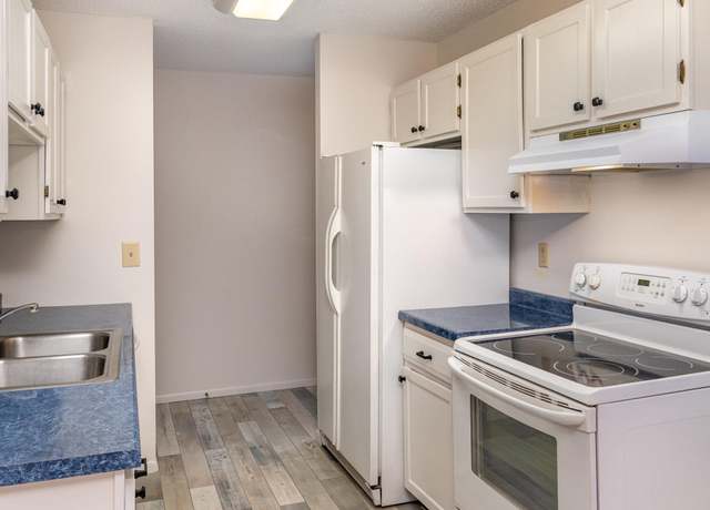 Property at 401 E Burnsville Pkwy #203, Burnsville, MN 55337, 1 bed, 1 bath