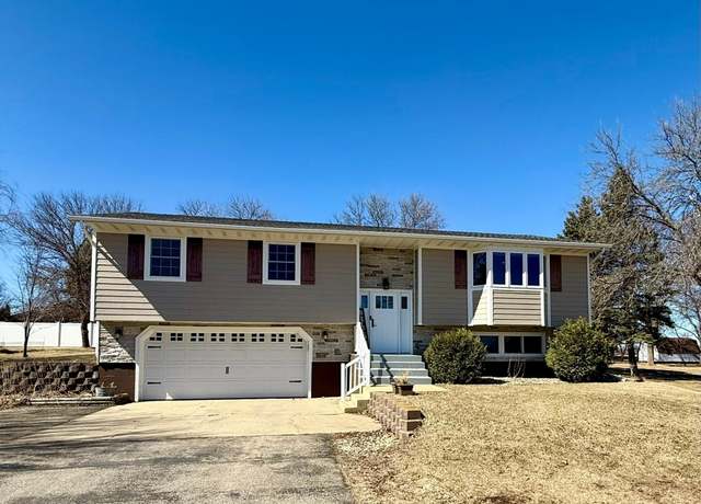 Property at 824 Janes Circle Dr SW, Alexandria, MN 56308, 3 beds, 2 baths