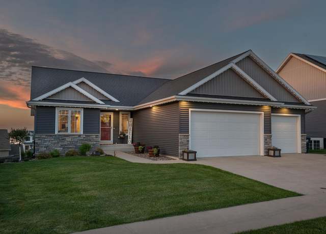 Property at 444 15th Ave NE, Byron, MN 55920, 5 beds, 3 baths