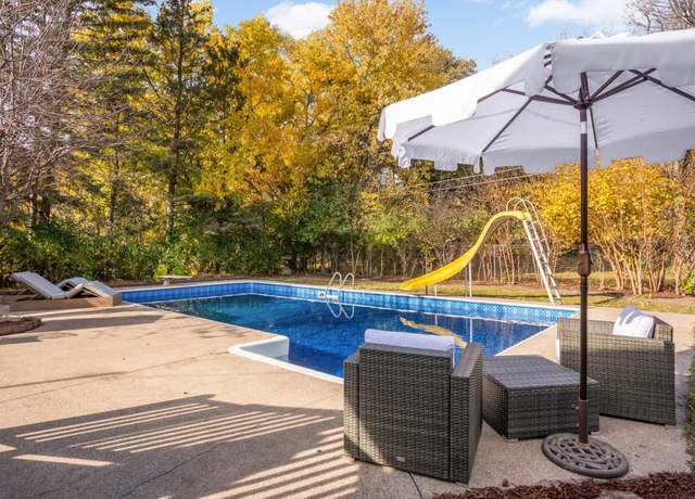 Property at 1163 Brooks Ave W, Roseville, MN 55113, 4 beds, 3 baths