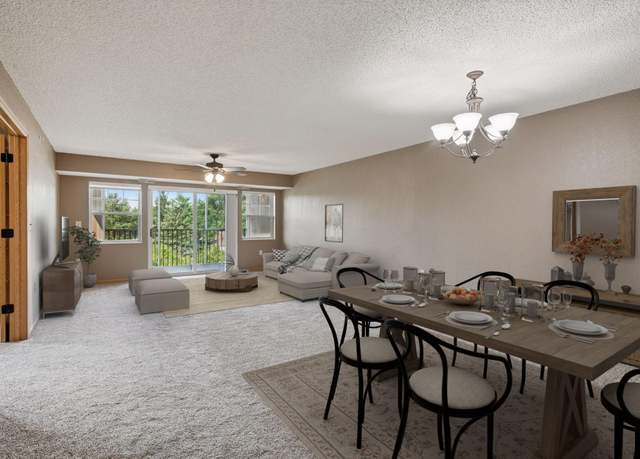 Property at 935 Ferndale St N #302, Maplewood, MN 55119, 1 bed, 2 baths