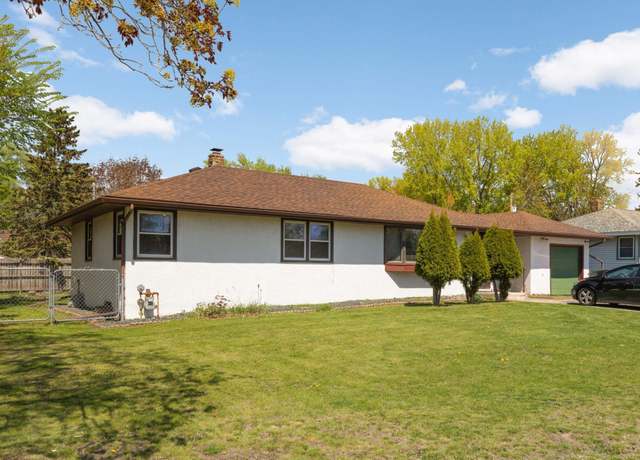 Property at 1485 Viking Dr E, Maplewood, MN 55109, 4 beds, 2 baths