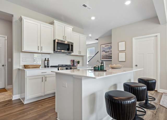 Property at 22461 Isla Way, Rogers, MN 55374, 3 beds, 3 baths