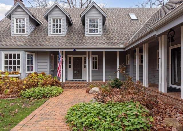 Property at 40 Sunny Side Ln, Sunfish Lake, MN 55118, 5 beds, 5 baths
