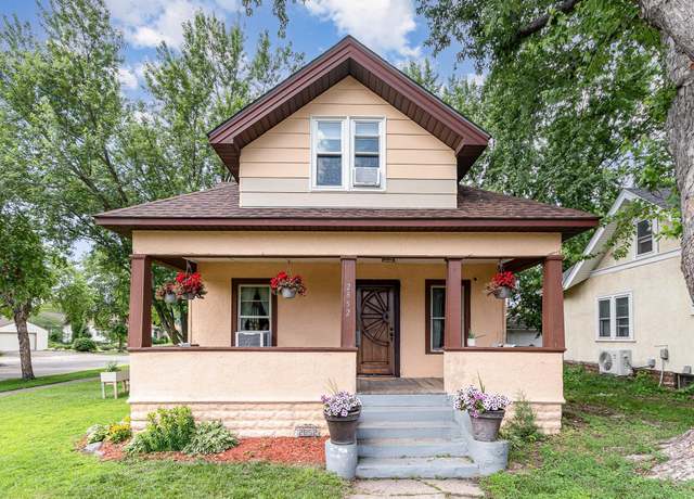 Property at 2852 36th Ave S, Minneapolis, MN 55406, 3 beds, 1 bath
