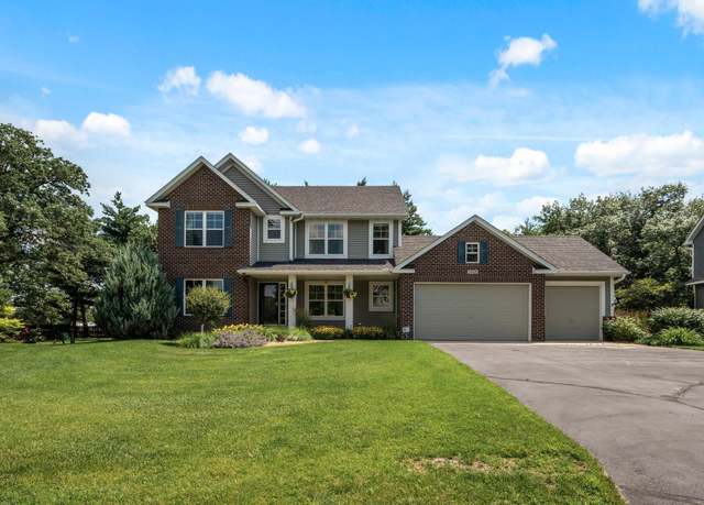 Property at 18628 Irvine Trl, Lakeville, MN 55044, 5 beds, 4 baths
