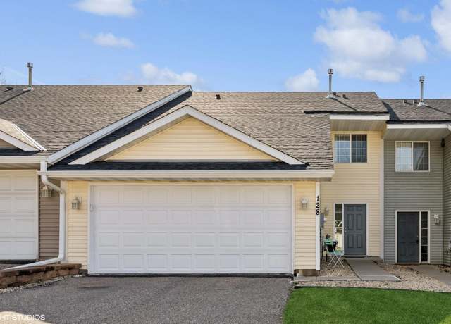Property at 128 Oakmont Ln, Red Wing, MN 55066, 2 beds, 2 baths