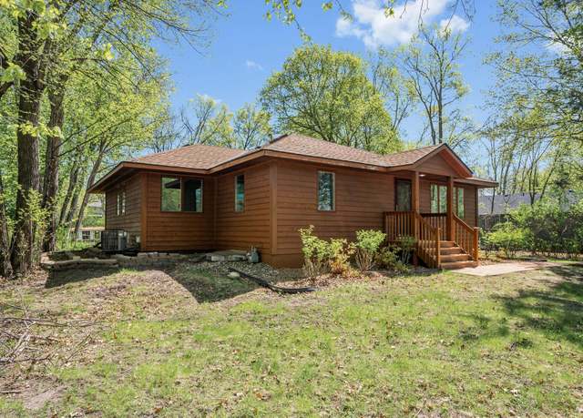 Property at 25985 Smithtown Rd, Shorewood, MN 55331, 4 beds, 3 baths