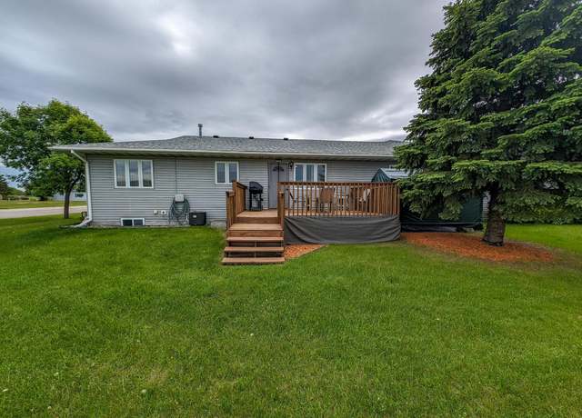 Property at 815 6th Ave NE, Perham, MN 56573, 4 beds, 2 baths