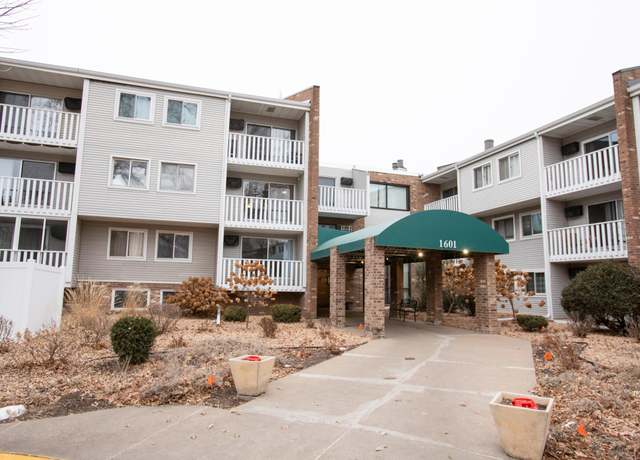 Property at 1601 N Innsbruck Dr #308, Fridley, MN 55432, 2 beds, 1 bath