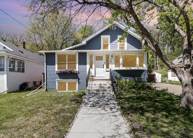 Property at 767 Lexington Pkwy S, Saint Paul, MN 55116, 5 beds, 3 baths