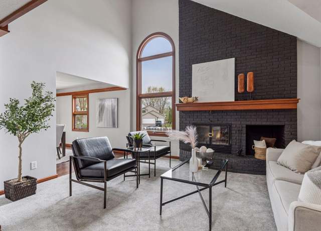 Property at 8072 Jocelyn Ave S, Cottage Grove, MN 55016, 4 beds, 4 baths