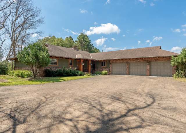 Property at 18234 E Sioux Vista Dr, Jordan, MN 55352, 4 beds, 4 baths