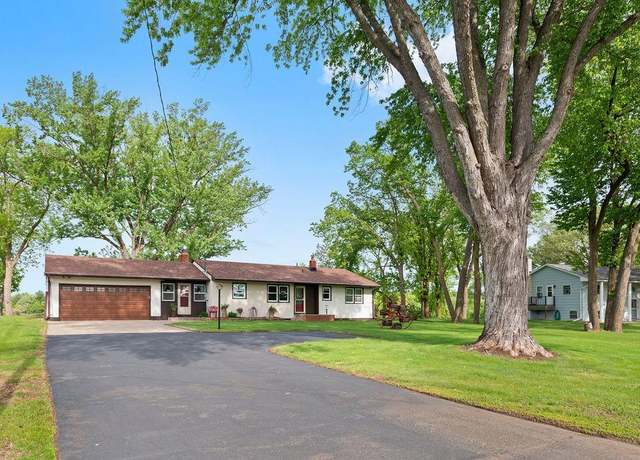 Property at 17207 Riverwood Dr, Little Falls, MN 56345, 3 beds, 2 baths