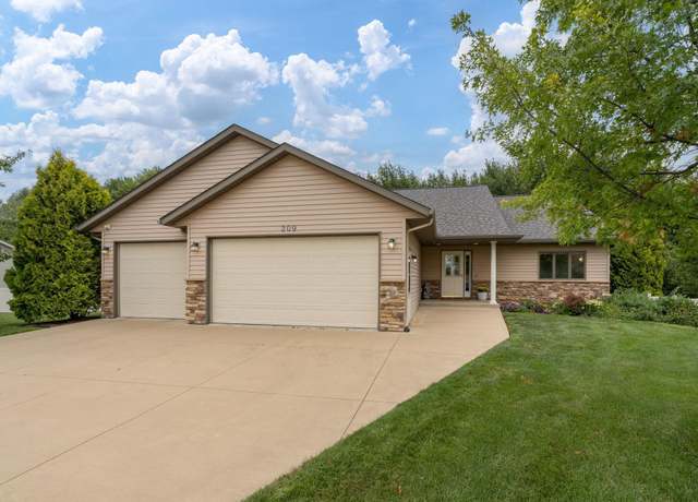 Property at 209 Pinehurst Dr, Mankato, MN 56001, 4 beds, 3 baths