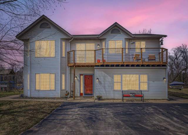 Property at 37490 Grand Ave, North Branch, MN 55056, 5 beds, 3 baths