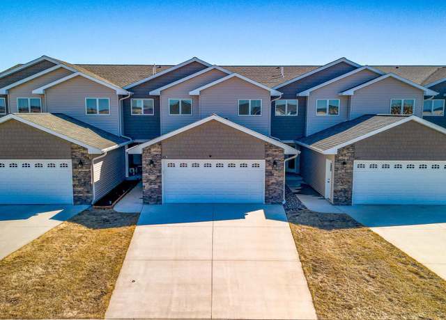 Property at 650 Haeberle Ave, New Ulm, MN 56073, 4 beds, 3 baths