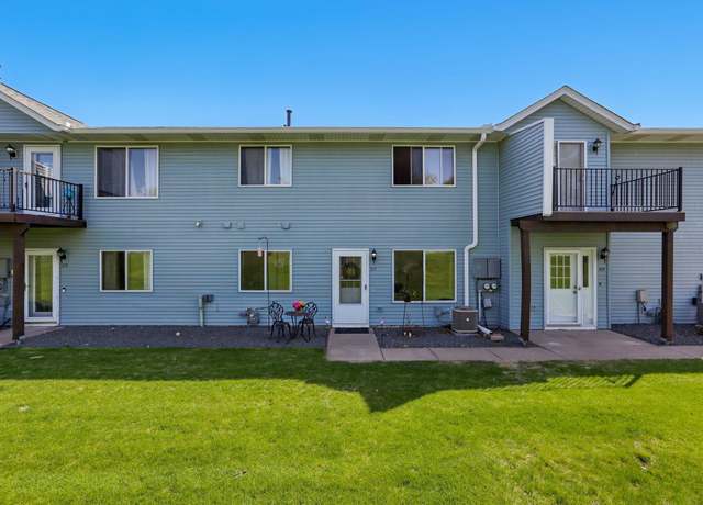 Property at 111 96th Ln NE, Blaine, MN 55434, 2 beds, 1 bath