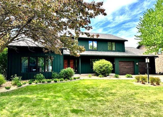 Property at 1108 Maple St, Alexandria, MN 56308, 3 beds, 4 baths