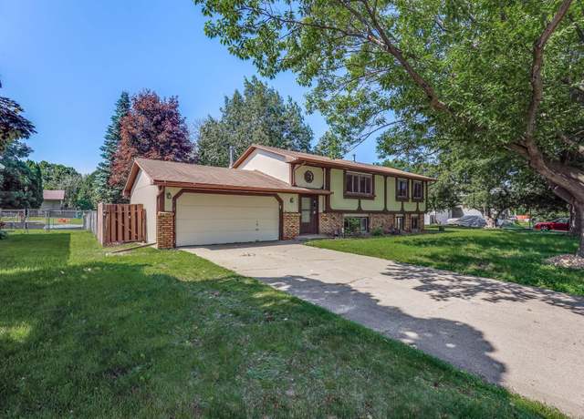 Property at 8424 Rhode Island Dr N, Brooklyn Park, MN 55445, 3 beds, 2 baths