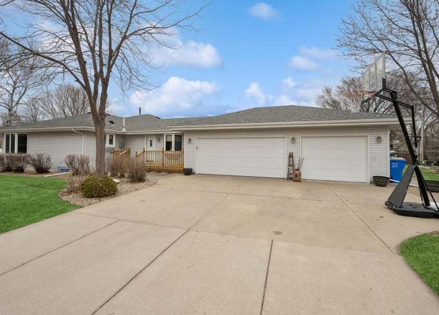 Property at 331 10th Ave SW, Cambridge, MN 55008, 4 beds, 3 baths