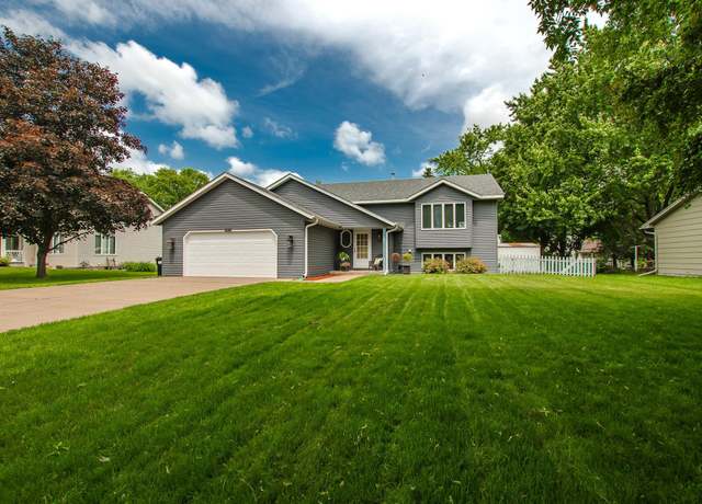 Property at 167 Green Briar Dr, Lino Lakes, MN 55014, 4 beds, 2 baths