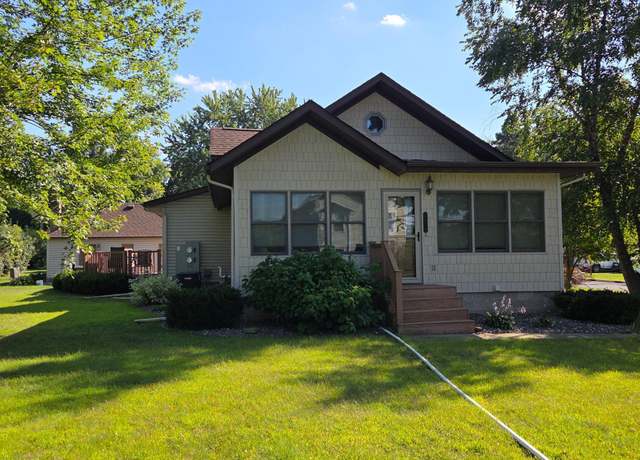 Property at 320 W State St, Dresser, WI 54009, 3 beds, 1 bath