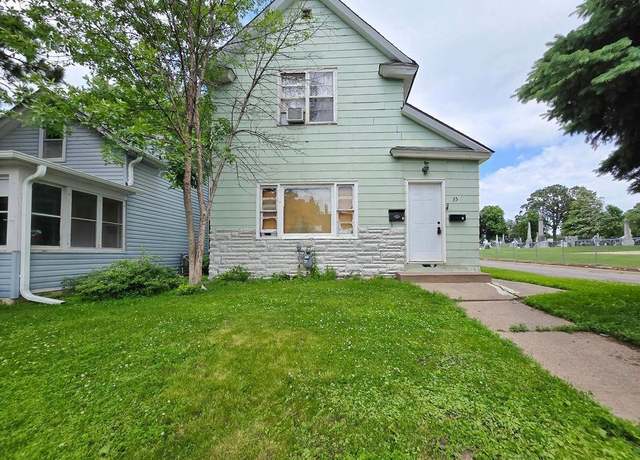 Property at 35 Front Ave, Saint Paul, MN 55117, 5 beds, 2 baths