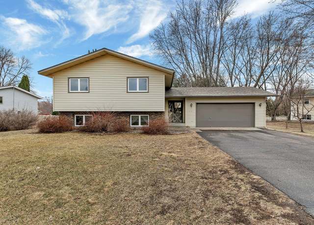 Property at 2120 Prospect Dr NE, Saint Cloud, MN 56304, 4 beds, 2 baths