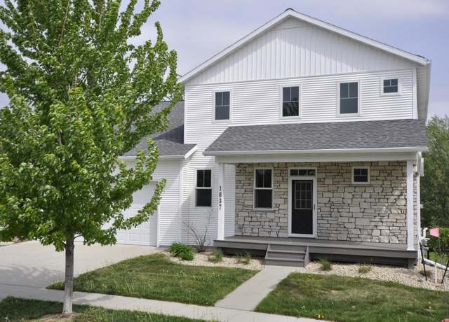 Property at 1837 Hadley Creek Dr NE, Rochester, MN 55906, 5 beds, 5 baths