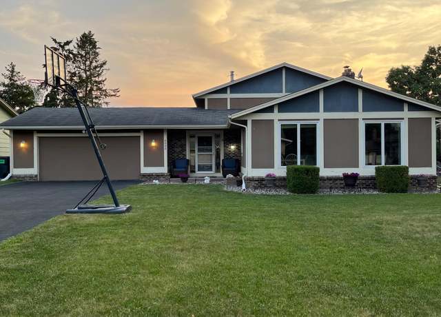 Property at 4000 Penrod Ln, Saint Anthony, MN 55421, 4 beds, 3 baths