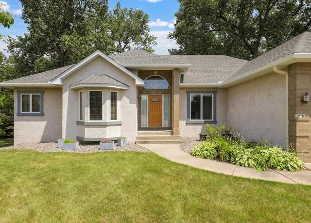 Property at 2510 Wexford Ct, New Brighton, MN 55112, 4 beds, 3 baths