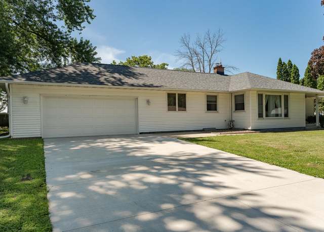 Property at 128 21st St SE, Rochester, MN 55904, 2 beds, 1 bath
