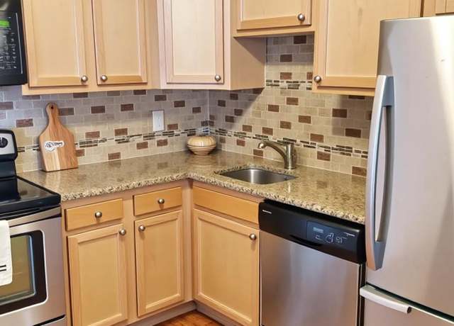 Property at 3155 Coachman Rd #350, Eagan, MN 55121, 2 beds, 2 baths