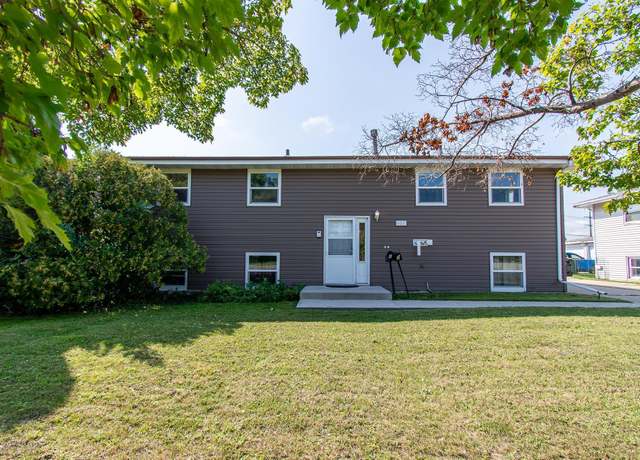 Property at 437 7th Ave E, Fargo, ND 58078, 5 beds, 2 baths