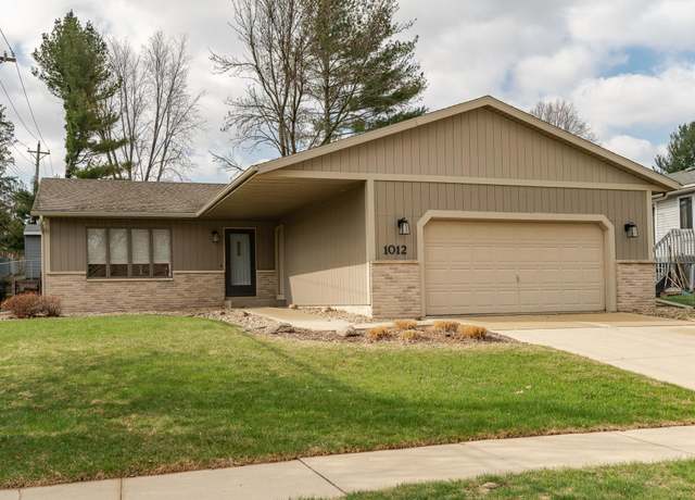 Property at 1012 33rd St NW, Rochester, MN 55901, 3 beds, 2 baths