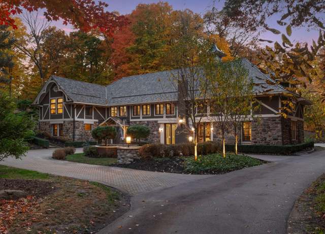 Property at 4714 Baycliffe Dr, Victoria, MN 55331, 5 beds, 5 baths