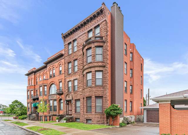 Property at 168 College Ave W #4, Saint Paul, MN 55102, 2 beds, 1 bath