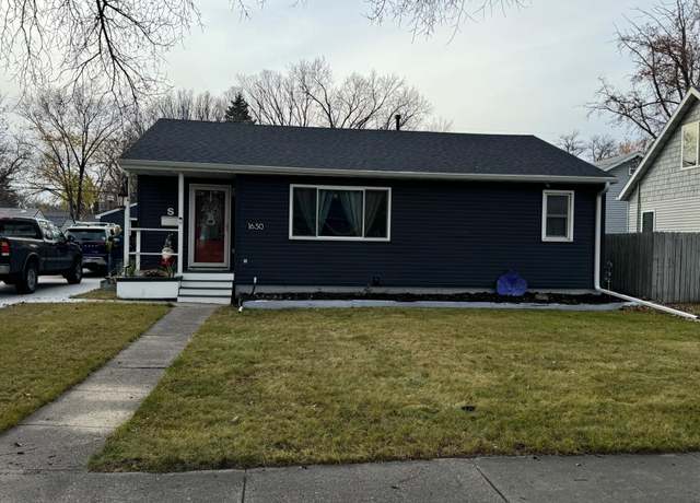 Property at 1630 3rd St N, Fargo, ND 58102, 3 beds, 2 baths
