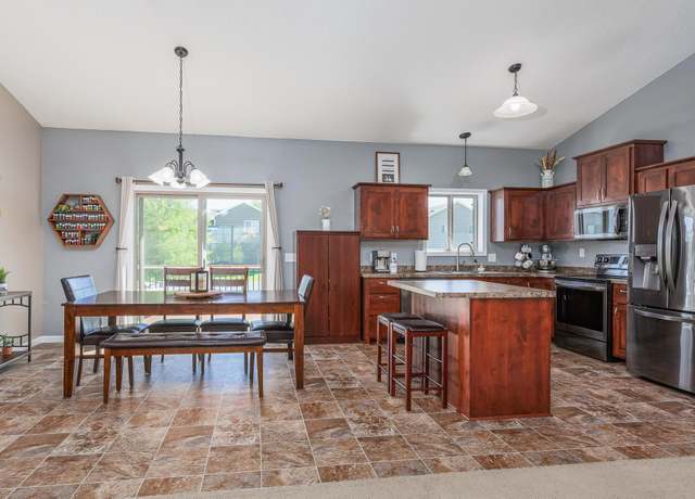 Property at 910 Link Dr SE, Pine City, MN 55063, 4 beds, 2 baths