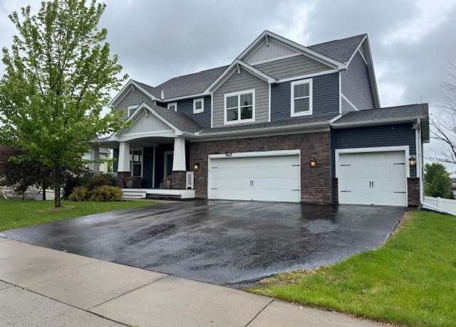 Property at 9863 67th St S, Cottage Grove, MN 55016, 5 beds, 4 baths
