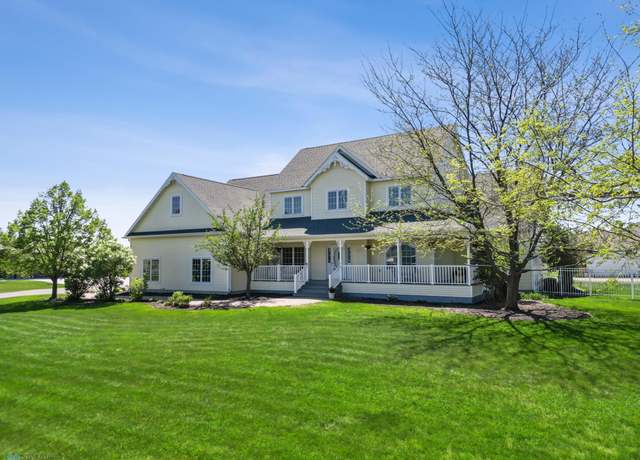 Property at 210 Hackberry Ct, Kindred, ND 58051, 9 beds, 4 baths