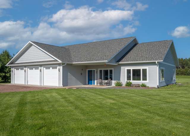 Property at 2571 11th St, Lakeland Twp, WI 54829, 4 beds, 3 baths