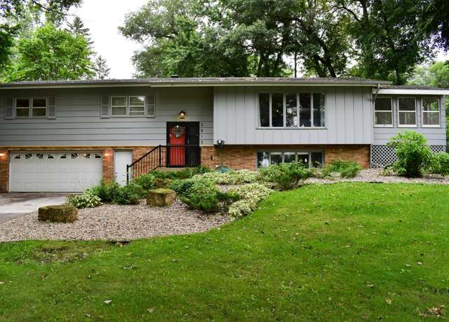 Property at 2513 13th Ave SE, Saint Cloud, MN 56304, 4 beds, 3 baths