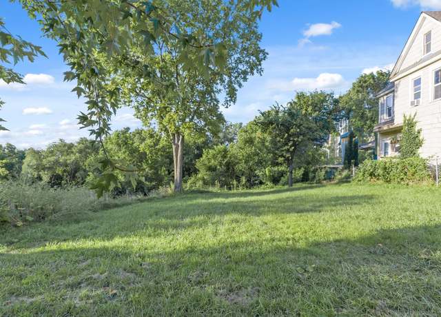 Property at 676 Wells St, Saint Paul, MN 55106