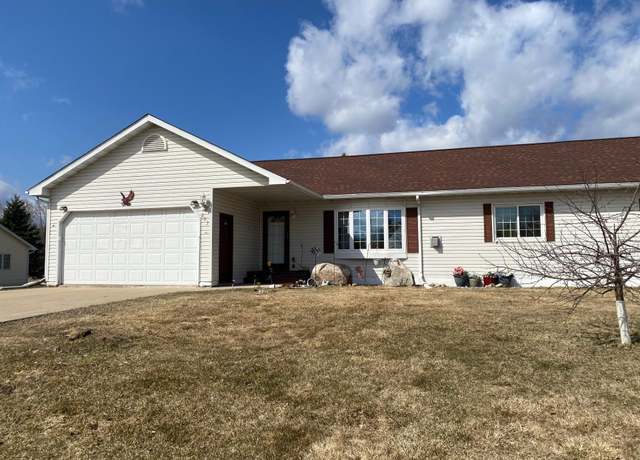 Property at 203 Jefferson St, Buhl, MN 55713, 2 beds, 2 baths