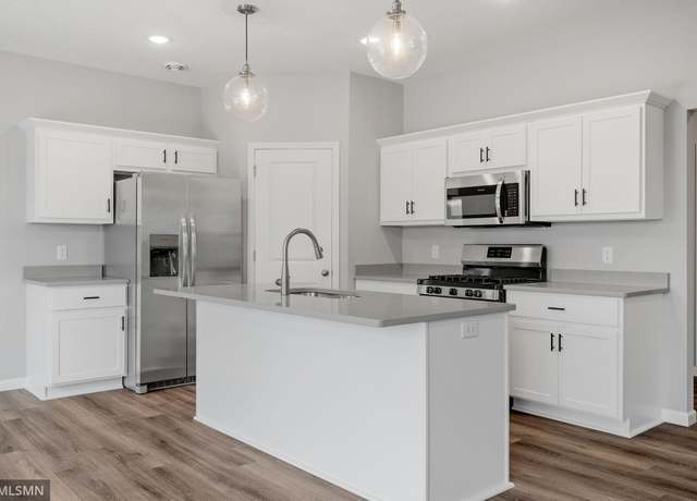 Property at 6817 104th St S, Cottage Grove, MN 55016, 3 beds, 3 baths