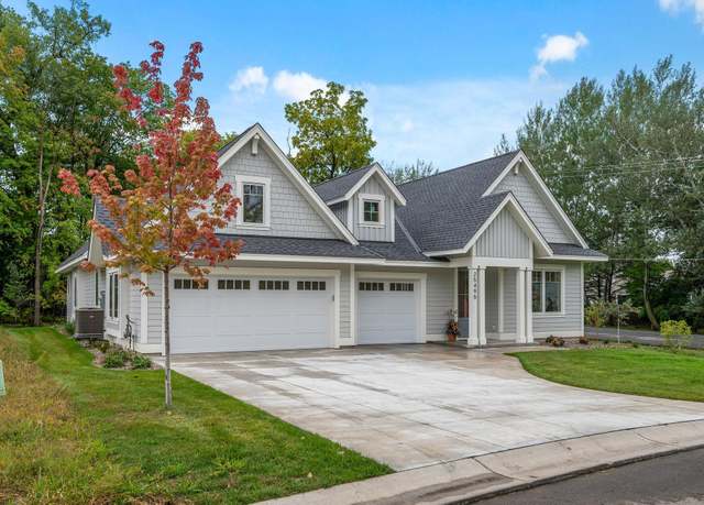 Property at 25435 Park Ln, Shorewood, MN 55331, 3 beds, 3 baths