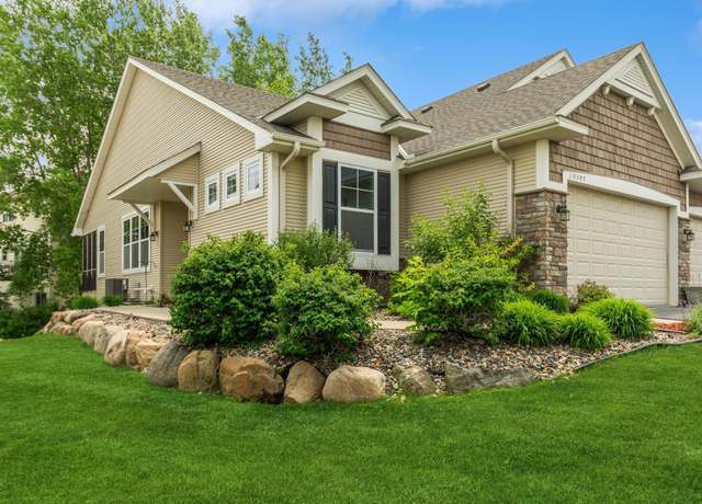 Property at 10597 Kingsfield Ln, Woodbury, MN 55129, 3 beds, 3 baths