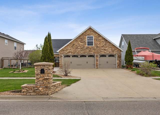 Property at 1707 7th St W, West Fargo, ND 58078, 3 beds, 3 baths